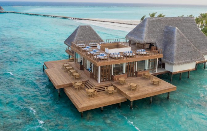 travel-trade-maldives-ambula-restaurant-at-heritance-aarah-nominated